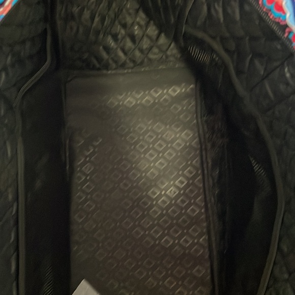 VERA BRADLEY EXTRA LARGE GET GOING BEACH TOTE HANDBAG Black Blue paisley Quilted - Picture 6 of 16